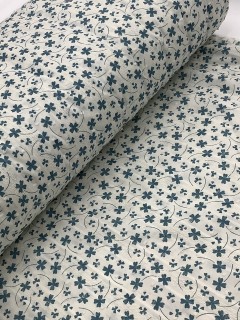 20784 100% Cotton Blue Clover Print 20784 100% Cotton Blue Clover Print