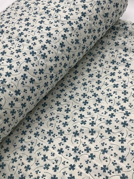 20784 100% Cotton Blue Clover Print