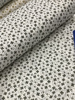 20786 100% Cotton Green Clover Print 20786 100% Cotton Green Clover Print