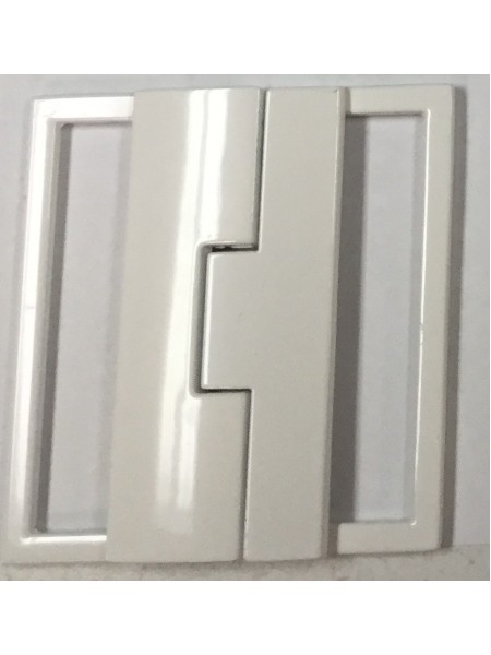 Buckle 210 2.5" White Metal Clasp