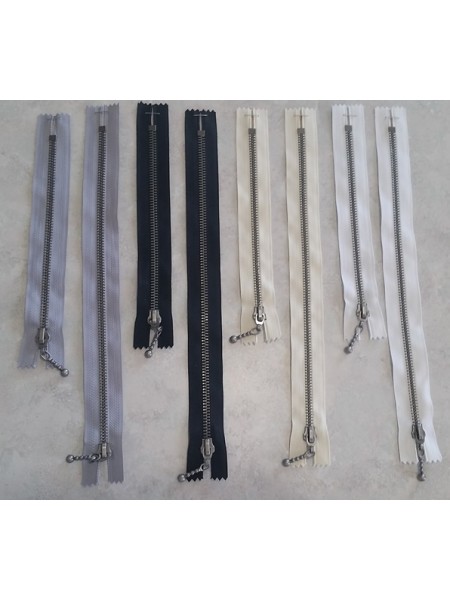 Metal Zipper with Decorative Pull Metal Zipper with Decorative Pull