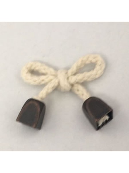 String Caps