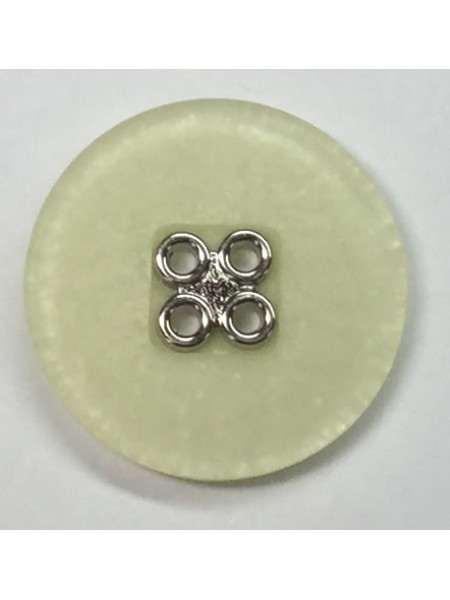 Button 526 Plastic honeydew satin 1.125