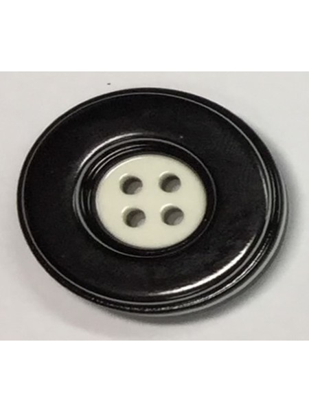 Button 546 Plastic black shiny 1.125
